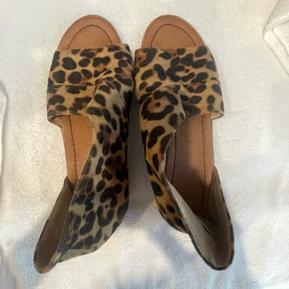Cheetah print sandals